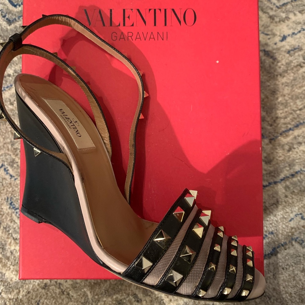 Valentino Garavani limited edition rockstud wedges